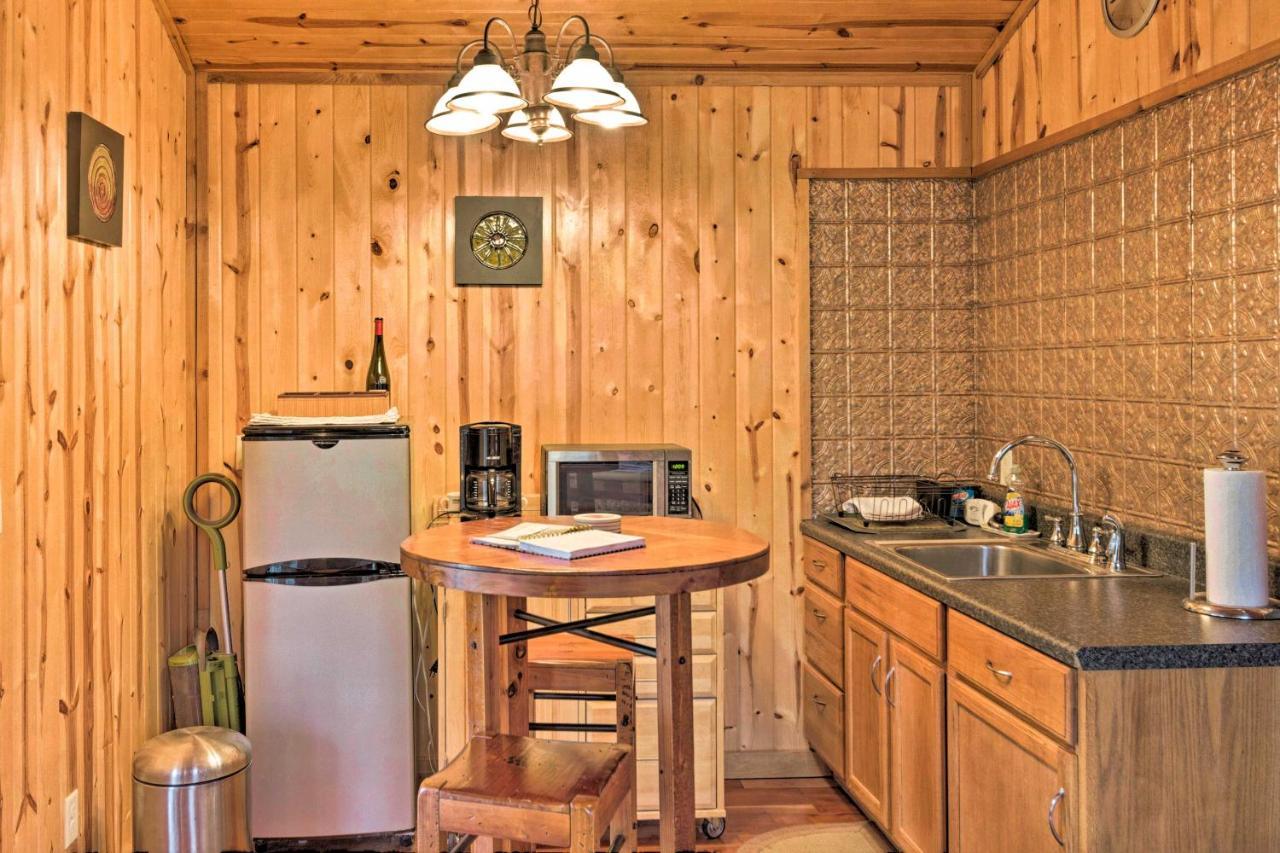 The Boat House Creekside Getaway In Hot Springs! Apartment Exterior photo