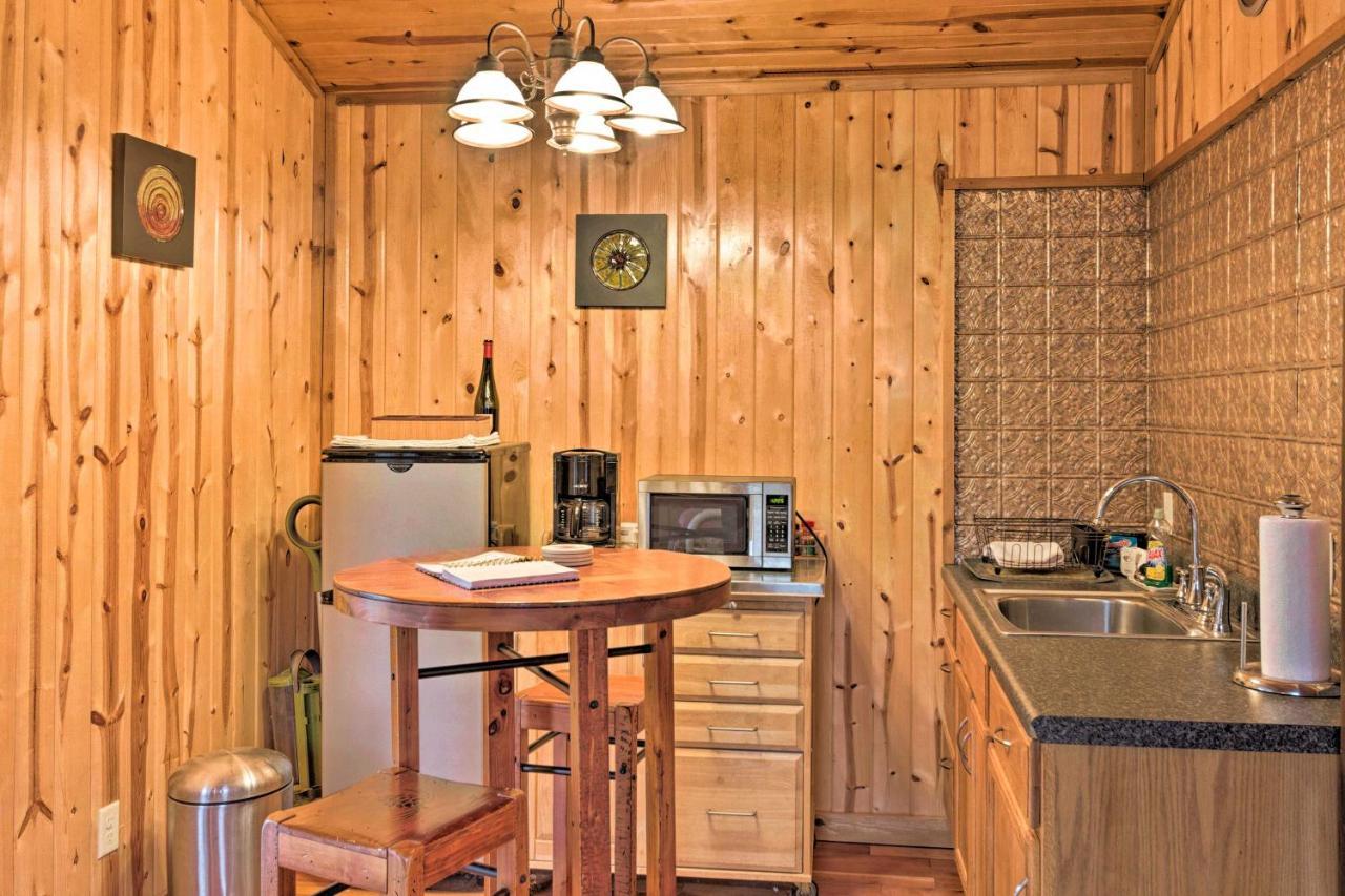 The Boat House Creekside Getaway In Hot Springs! Apartment Exterior photo