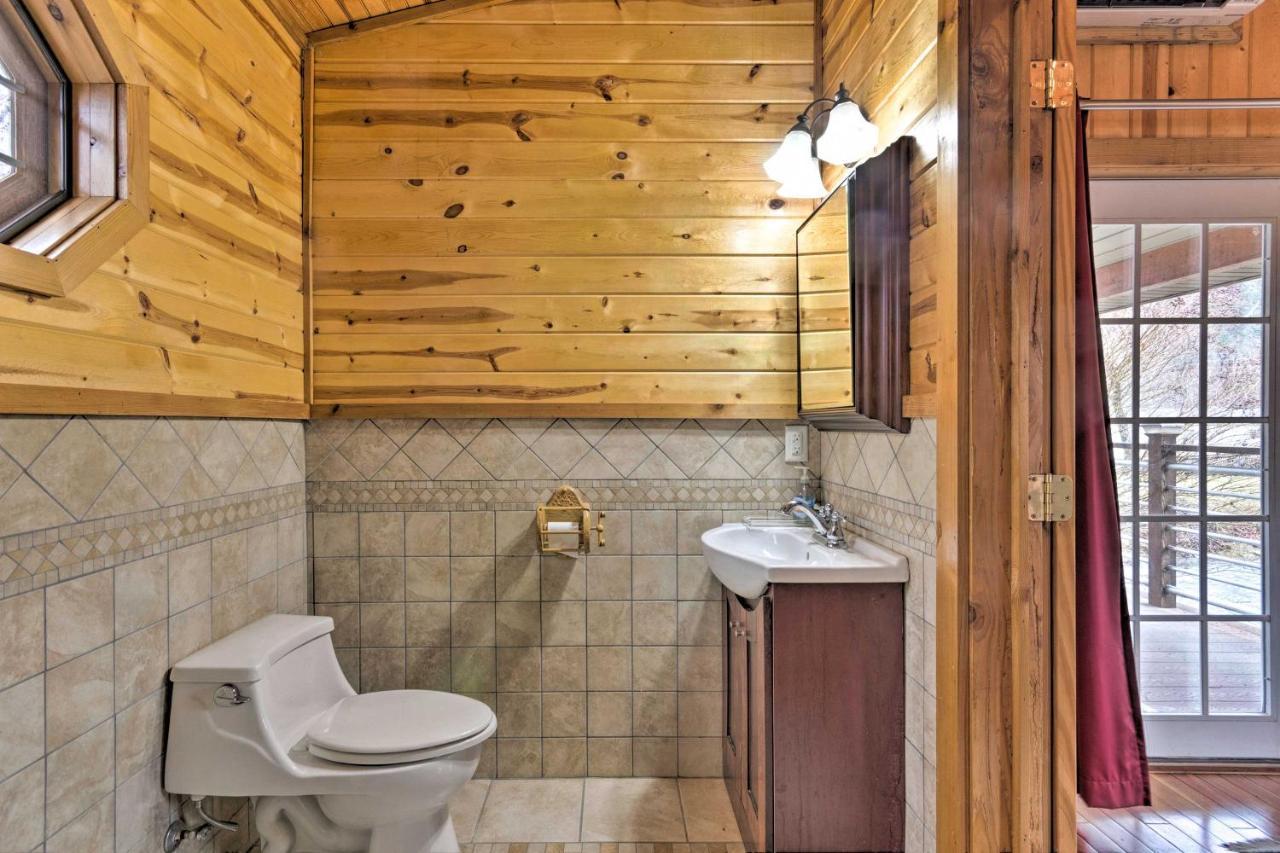 The Boat House Creekside Getaway In Hot Springs! Apartment Exterior photo